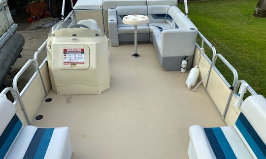 Sweetwater Pontoon for rent in Port Orange for up to 9 passangers