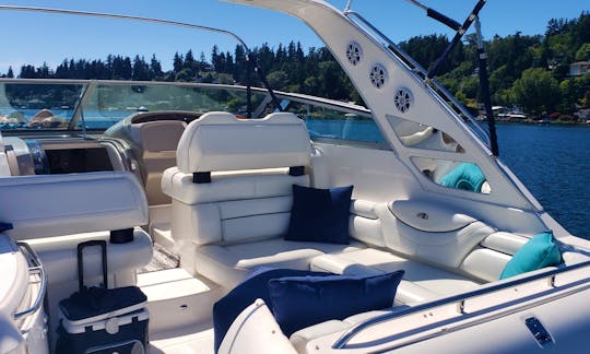 Come spend the day on this Exquisite 43 foot Yacht!
