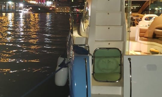 Location de yacht à moteur de luxe de 39 pieds à Istanbul