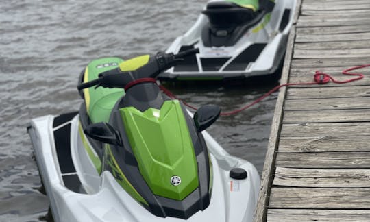 VOLE ! ! ! 2 jetskis pour le prix d'un au Lake Travis à Austin