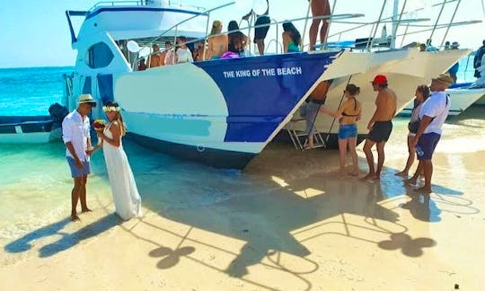 Catamaran  DOLLY 🎉Best 2021-2022 Awards 🎉TOTALLY PRIVATE (LUXURY BOAT🥇THE KING OF THE BEACH IN PUNTA CANA)Birthday-familiy Reunión