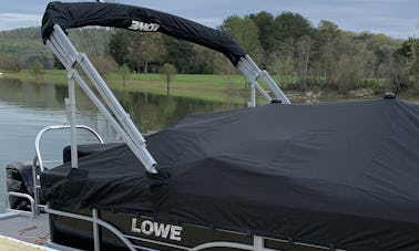 2021 Lowe Pontoon for rent on Norris Lake- Sharps Chapel area