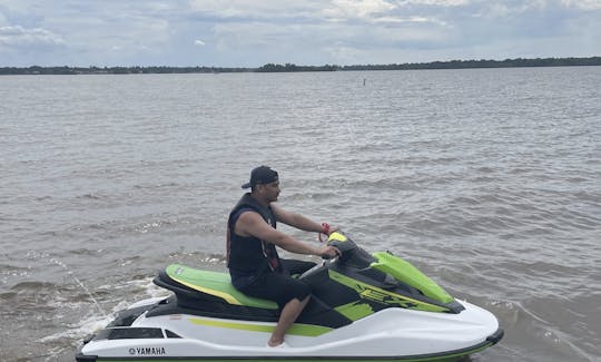 VOLE ! ! ! 2 jetskis pour le prix d'un au Lake Travis à Austin