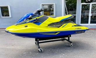 SOLO RIDING ONLY Yamaha WAVERUNNER EX-R 1050CC in Lake Lanier w/ Bluetooth Speakers