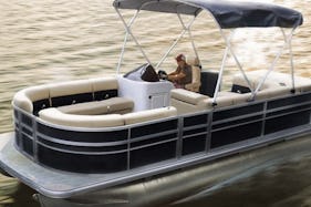 Tritoon 25' for Rent on Grapevine Lake