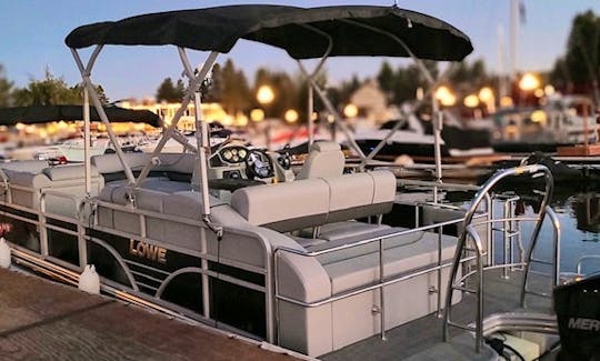 New Lowe SS23 Luxury Tri-toon for Rent, Family Fun on Lake Tahoe