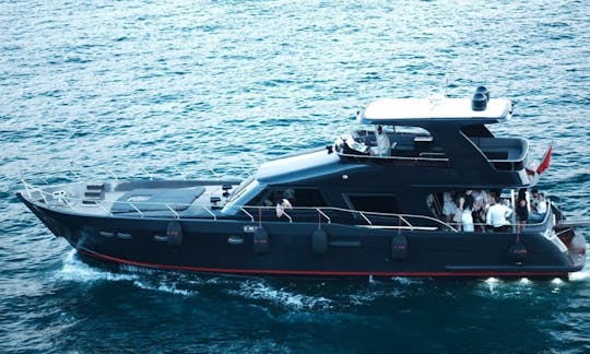 Stunning Custom Luxury Yacht for Charter in İstanbul