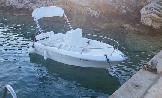 Primus 17ft Power Boat Rental in Pinezići
