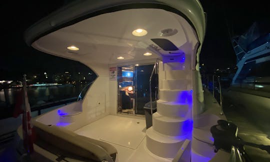🛥 Luxury Yacht Rental Meridian in Downtown Vancouver 🇨🇦