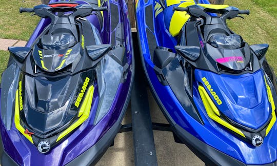 2021 High Performance Jet Skis for Water Sports, Tubing, or just an Exciting Day on the Lake!