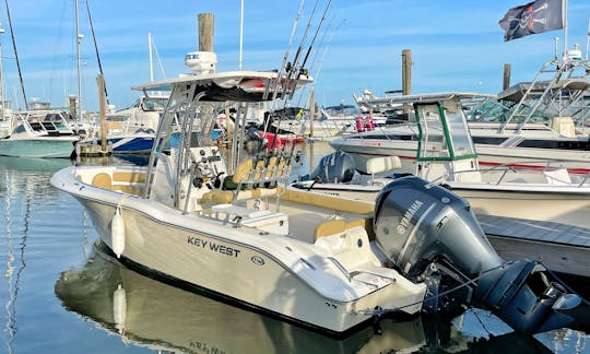 Captained 24ft Key West - fishing or cruising out of Clinton, CT