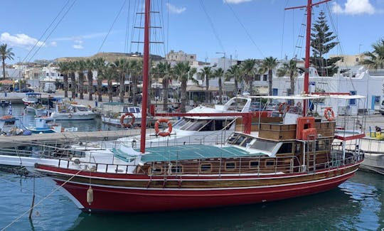 Cruceros en goleta a vela en Kardamena, Grecia