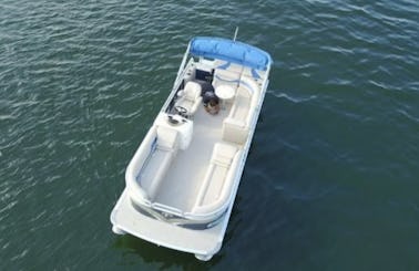 Pontoon Boat for Charter in Miami