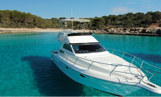 Charter 38' Garin Fly Motor Yacht Rental in Manacor, Illes Balears