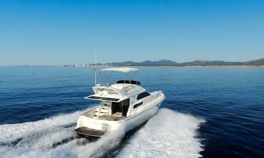 Charter 38' Garin Fly Motor Yacht Rental in Manacor, Illes Balears