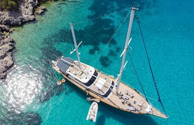 PALOMA  BLANCA  This wonderful deluxe gulet sailing at the coasts of aegean and Mediterranean is 29 meters long and for 8 people