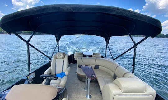 2018 Godfrey AquaPatio 250hp in Lake Wylie