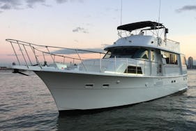60 ft hatteras, max capacity 30 guest
