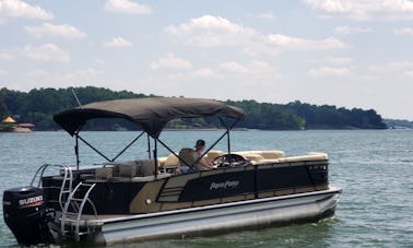 2018 Godfrey AquaPatio 250cv em Lake Wylie