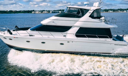 53’ Luxury Yacht