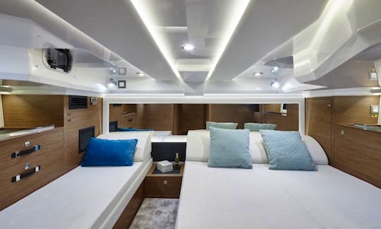 Luxury Cabin Cruiser in North Miami Beach