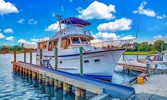 Classic Marine 34' Motor Yacht for Charter in Point Pleasant Beach