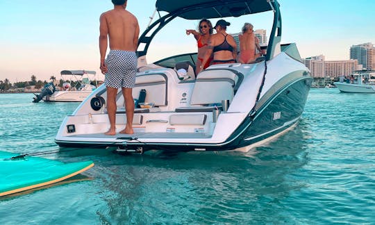 Miami Yamaha 242 Luxury Jetboat Rental with Upgraded Stereo System