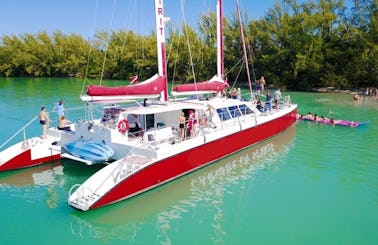 Large Party Catamaran for 125 people available in Miami
