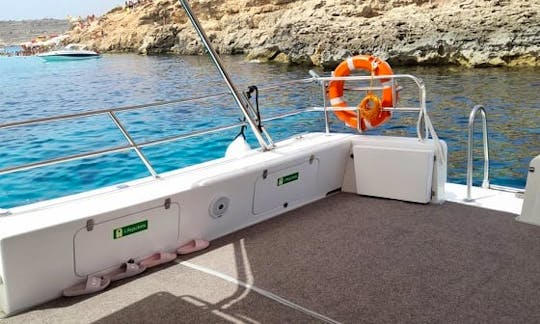 Small Charter for Swimming and Snorkeling in Gozo/Malta