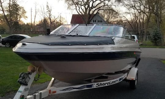 Glastron 8 Passenger Open Bow for rent