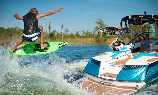 2014 Nautique G23 Wakesurf and Wakeboard Lessons in Central Florida