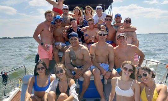 WHISKEY Danger - segundo maior iate de luxo para aluguel em Lake Lewisville - mínimo de 4 horas