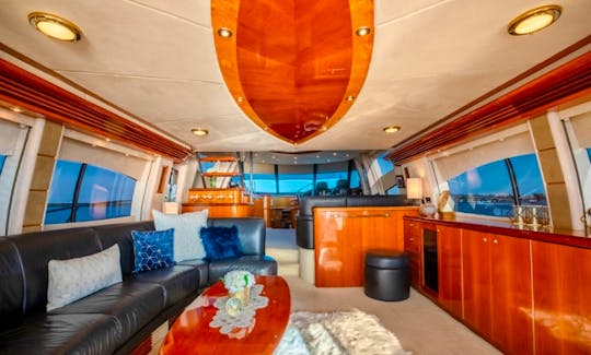 Rent a Luxury Yachting Experience! 84' Manhattan (ALL-INCLUSIVE PRICE!)