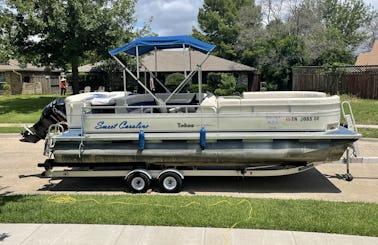 Tahoe Pontoon Boat for Rent on Lewisville Lake, Texas