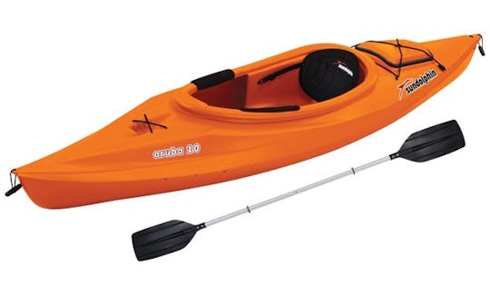 Manufacturer photo of the kayak.