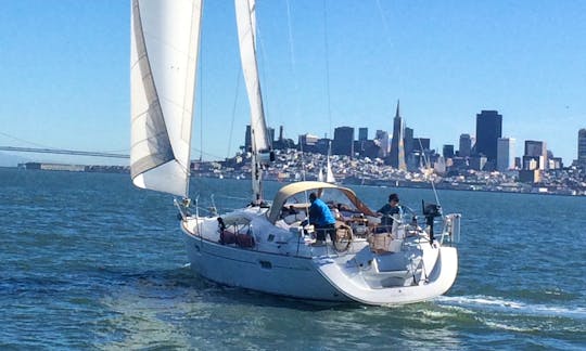 Touche sailing in the San Francisco Bay