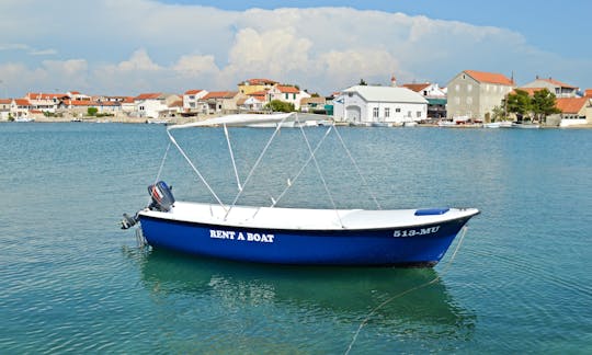 Rent 16' Pasara Dinghy in Betina, Croatia