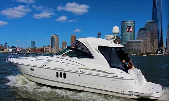 Alquiler de Cruisers 420 Express Cruiser en Long Island Sound