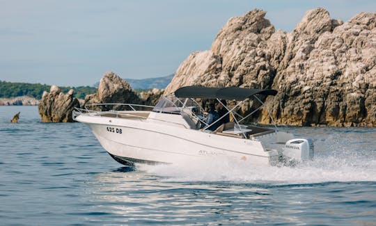 Alquiler de barco Atlantic 750 Open en Krk, Croacia