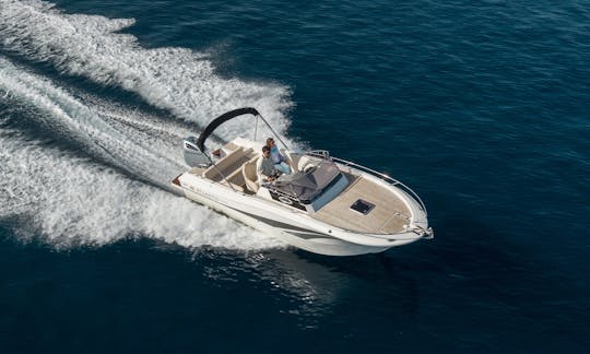 Atlantic 730 Sun Cruiser Speedboat