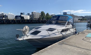 Cabin Cruiser de 25 pés em Tallinn, Estônia