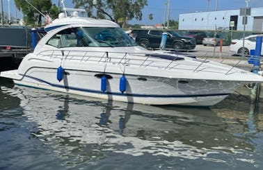 55' Formula Motor Yacht in Miami, Florida