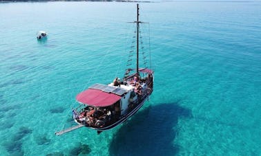 Cruzeiros diários e viagens ao pôr do sol com a Queen Bee Boats