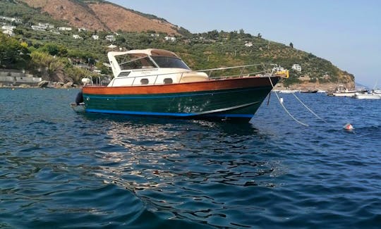 2018 Capri Cruise Apre mare for up to 12 passangers