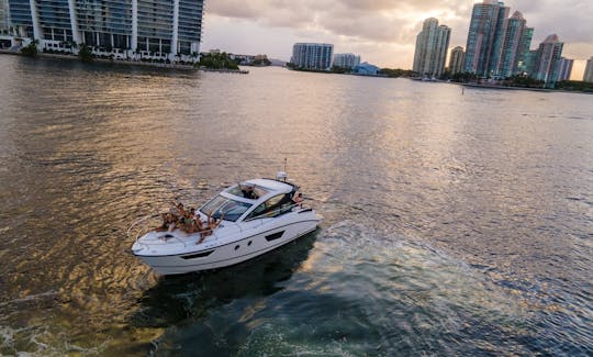 ENJOY HAULOVER SANDBAR IN THIS GORGEOUS BENETEAU YACHT