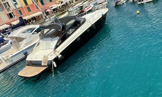 Dark grey 15mt Motor Yacht Baia 48 flash