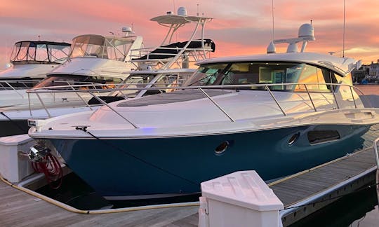 Beautiful 44' Tiara Motor Yacht in San Diego Bay!
