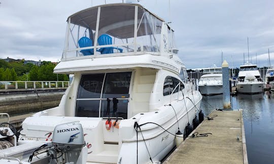 50' Luxury Yacht in Seattle ($472/hr)