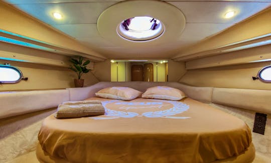 Luxury Flybridge Motor Yacht Charter in Muğla