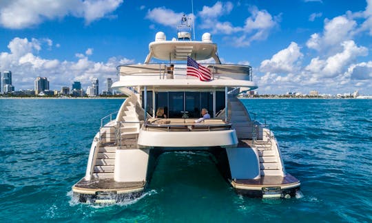VIP Experience - Spacious 62 VG Power Catamaran